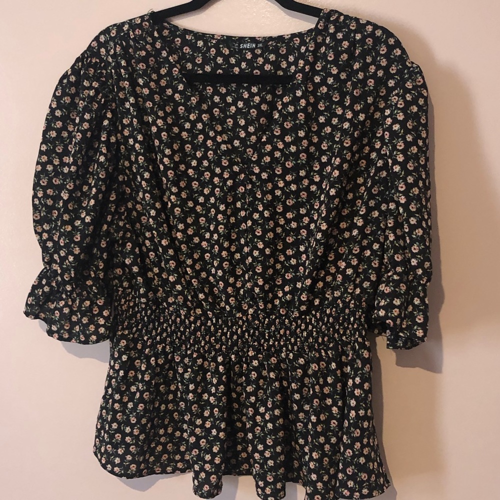 Black floral plus size peplum top